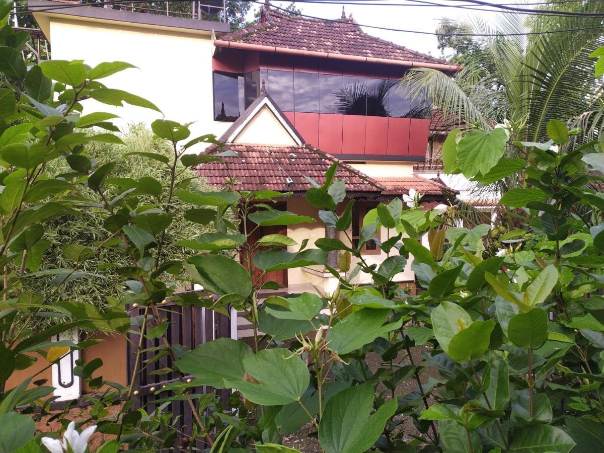 Swasthi Griha Villa Aranmula Екстериор снимка